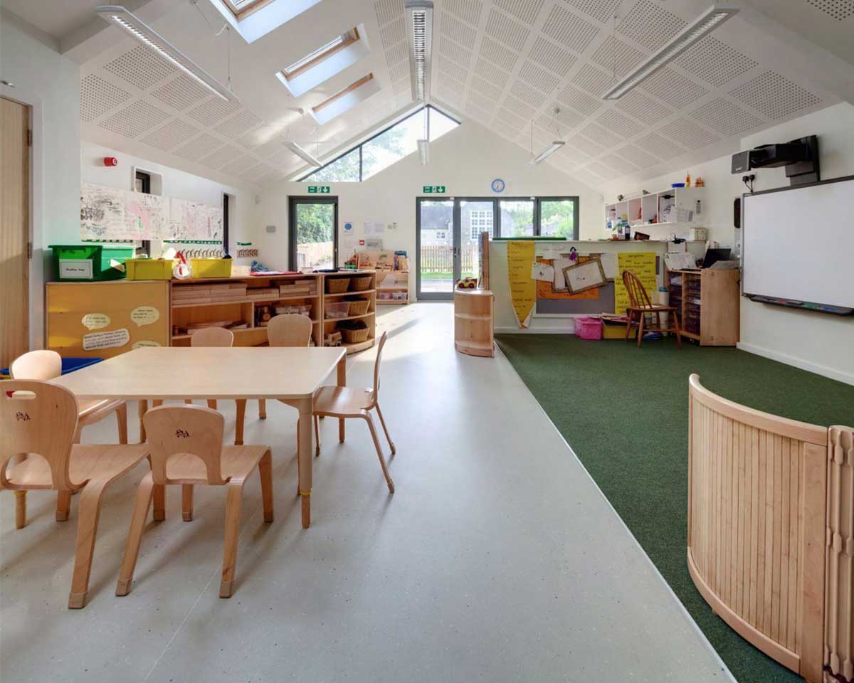 Sàn Vinyl Standard Plus - sự lựa chọn hoàn hảo cho trường học 2