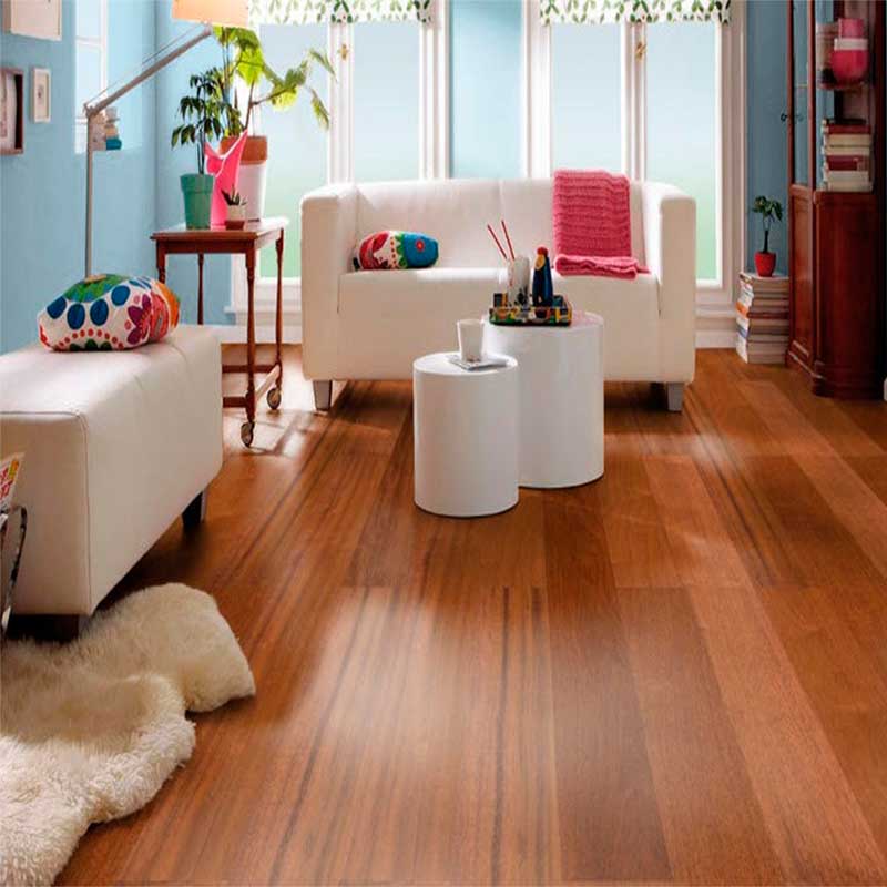 Sàn PVC có chịu được ẩm mốc không?